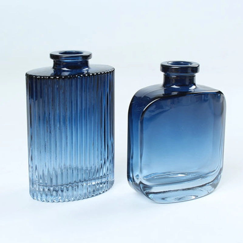 small empty glass bottles with lids price